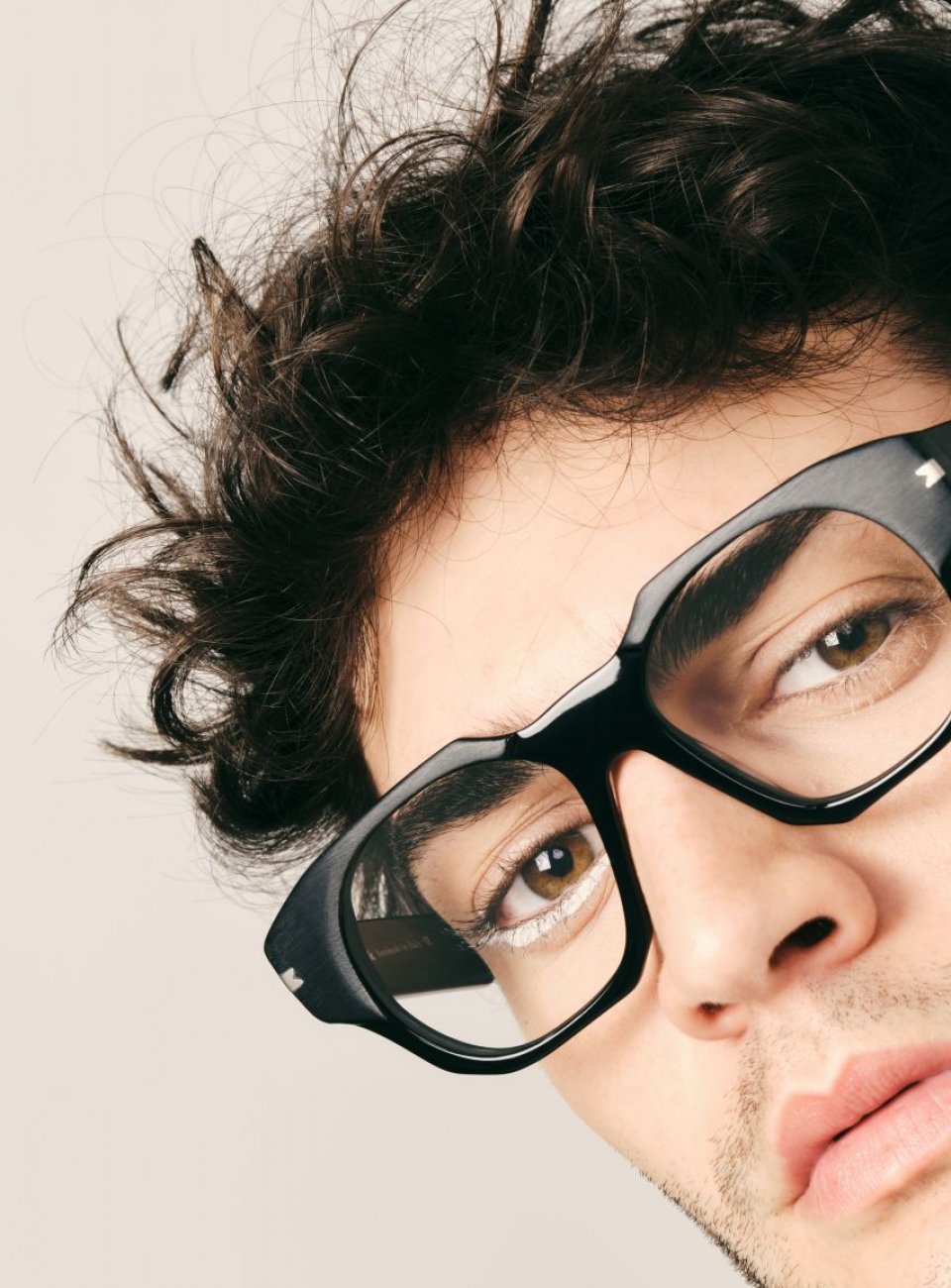 Giovanni for Bobsdrunk Eyeglasses Campaing SS23 Giovanni for Bobsdrunk Eyeglasses Campaing SS23